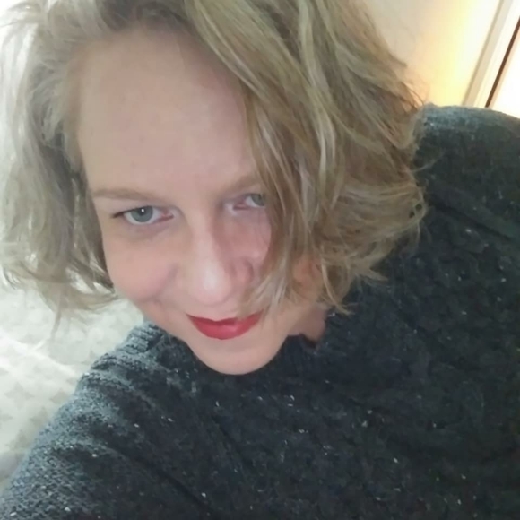 Meet your Posher, Willow - Picture 4 of 5